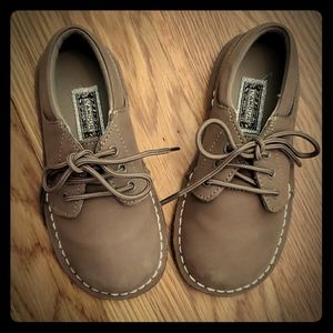 Leather toddler dress shoes